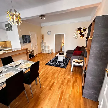 Ferienwohnung Anna * Burgau